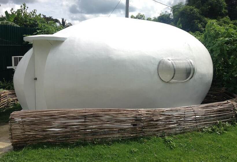 酒店 Titus Poison Garden