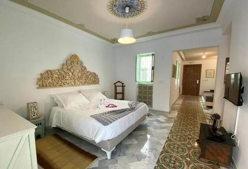 پانسیون Dar El Kif  La Marsa