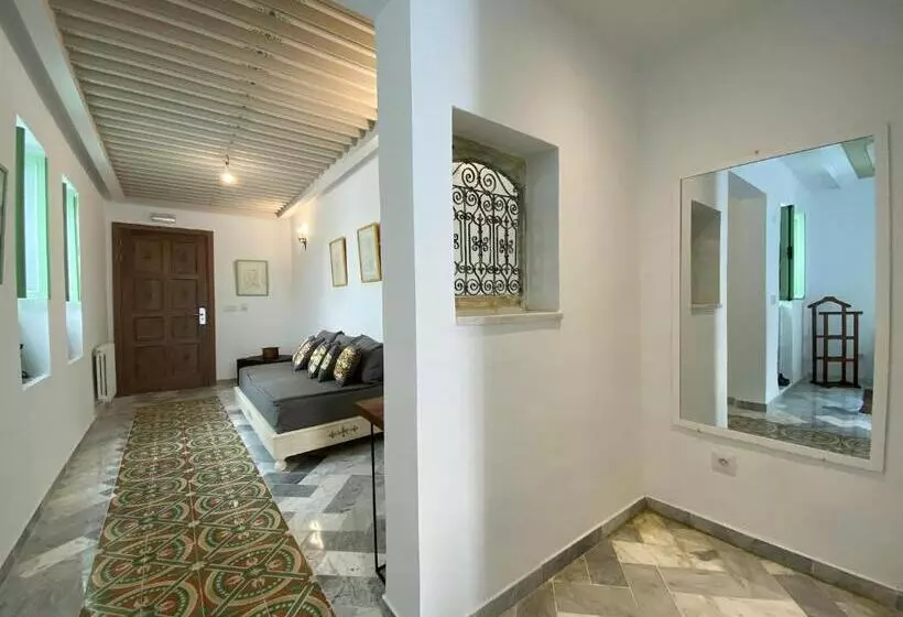 پانسیون Dar El Kif  La Marsa