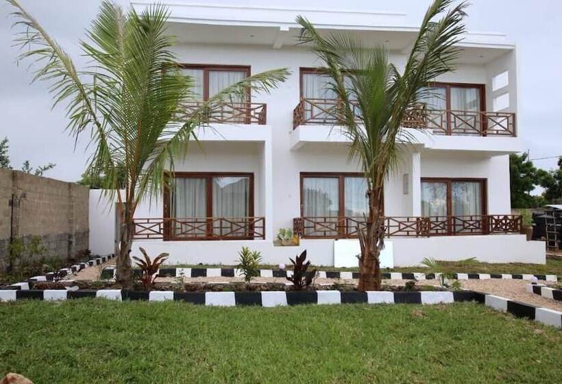 פנסיון Minah's Bungalows