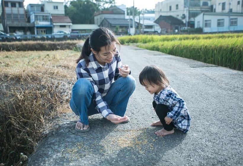 پانسیون Tree House Cafe & Homestay