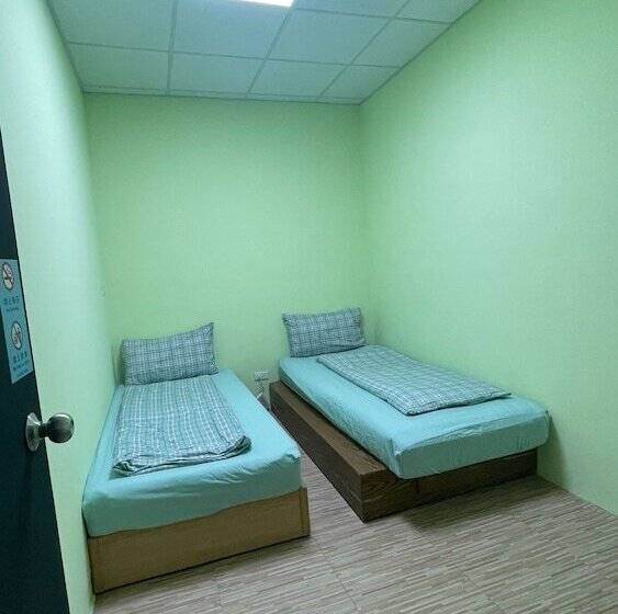 Sun Moon Lake Rainbow Sup Hostel