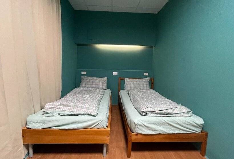 Sun Moon Lake Rainbow Sup Hostel