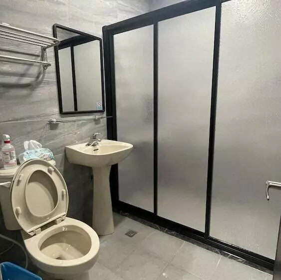 Sun Moon Lake Rainbow Sup Hostel