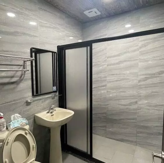 Sun Moon Lake Rainbow Sup Hostel