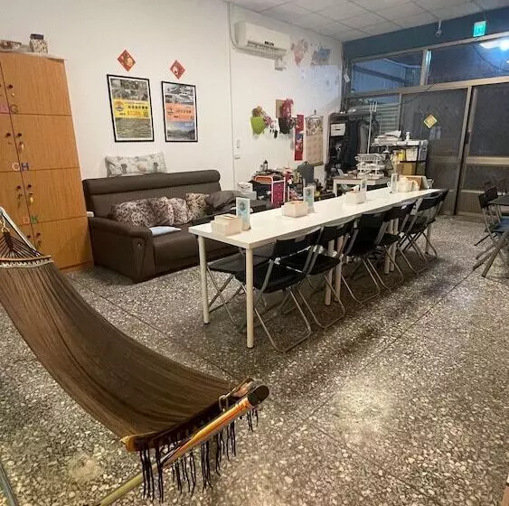 Sun Moon Lake Rainbow Sup Hostel