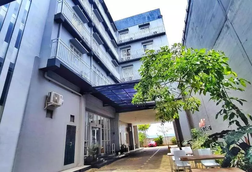 Hotelli Dela Charis Tuban