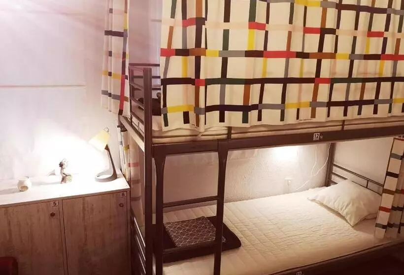 هاستل Pijama House