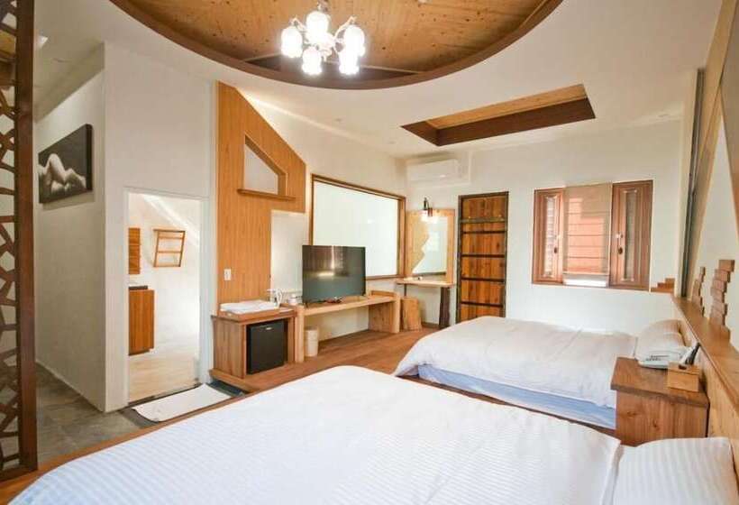 تختخواب و صبحانه Chun Yang Chiefvilla