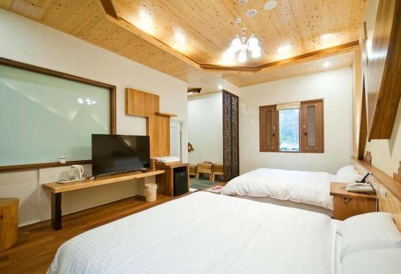 تختخواب و صبحانه Chun Yang Chiefvilla