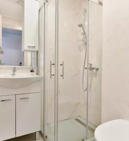 تختخواب و صبحانه Dompes