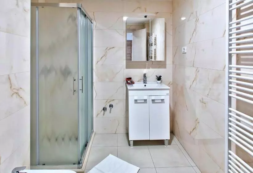 تختخواب و صبحانه Dompes