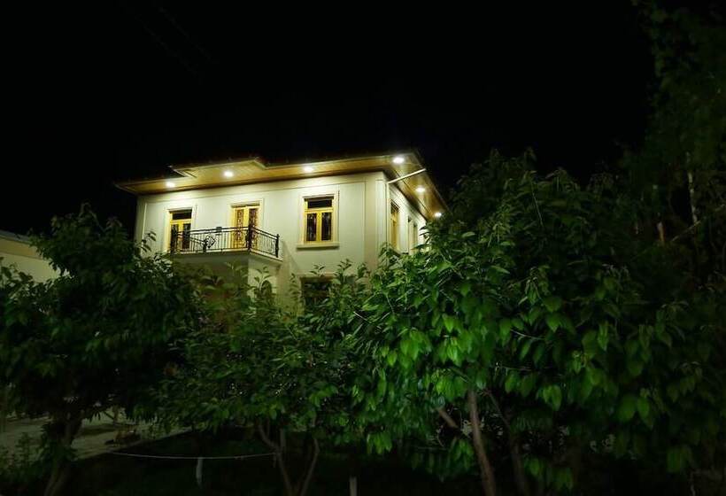 בית מלון כפרי Eco Atlas Samarkand