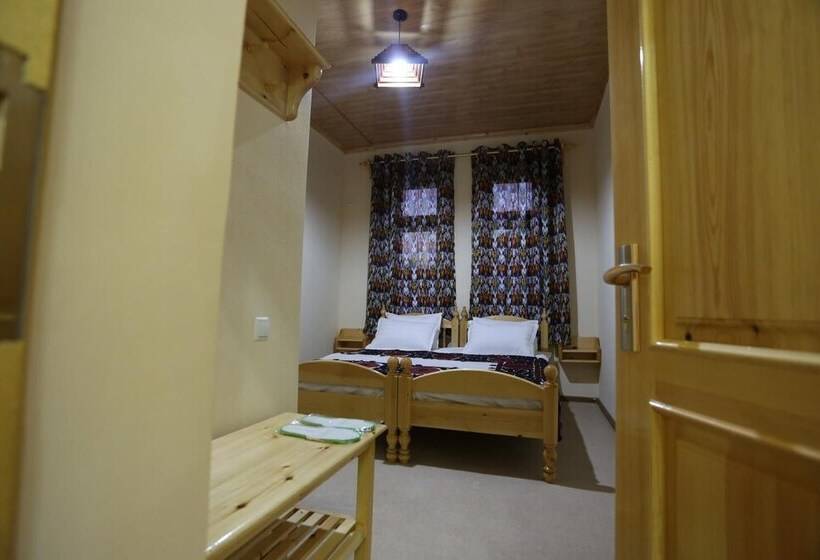 בית מלון כפרי Eco Atlas Samarkand