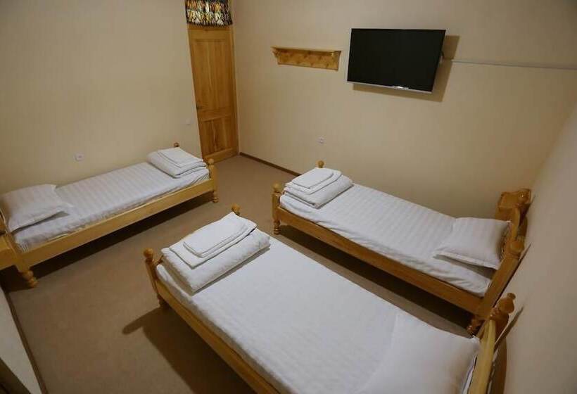 בית מלון כפרי Eco Atlas Samarkand