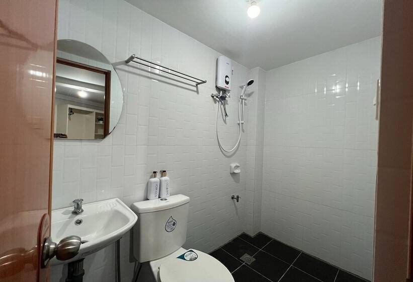 Happy Grey Hotel Vigan