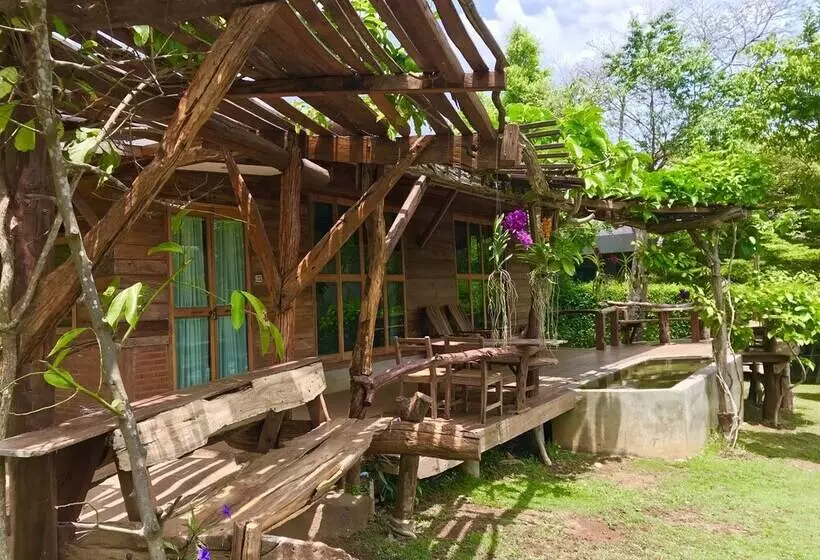 Pakchong Family Home