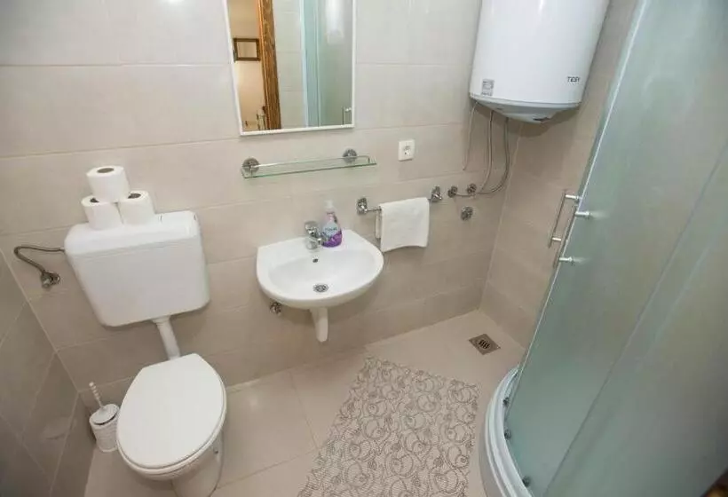 پانسیون Rooms Ivana