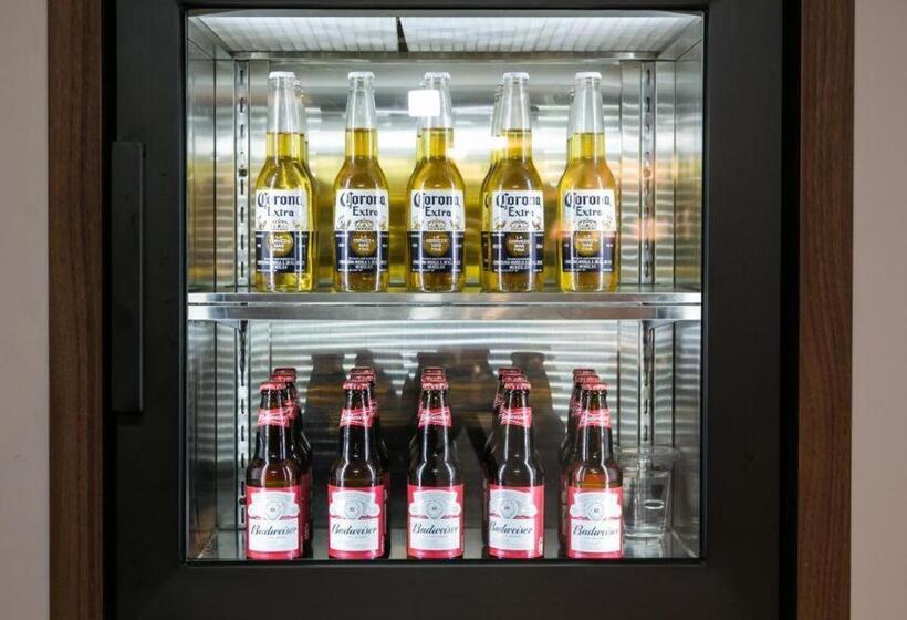 هتل Walkerhill Douglas House