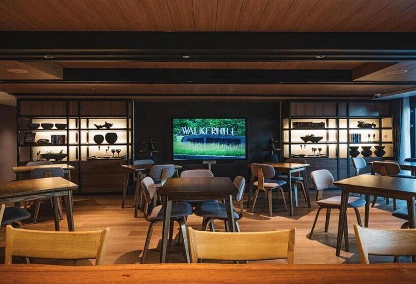 هتل Walkerhill Douglas House