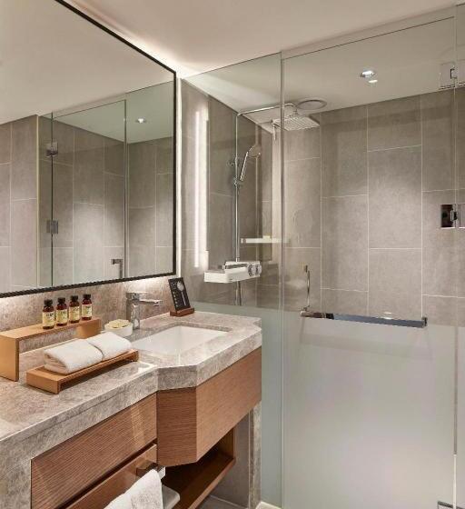 هتل Walkerhill Douglas House