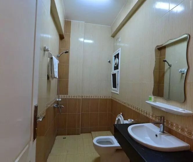 Husin Al Khaleej Hotel Apartment