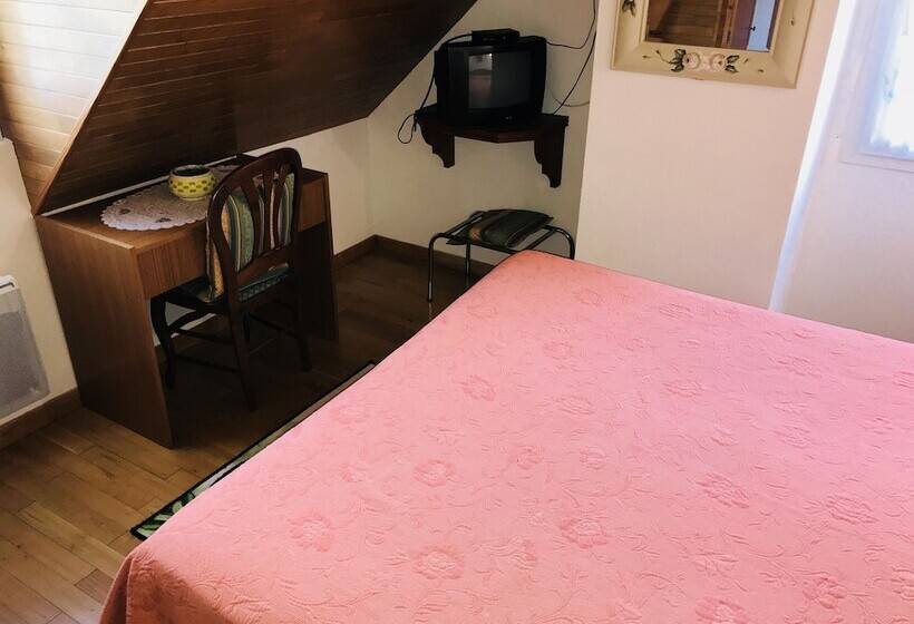 بنسيون Gite La Balaguère T3