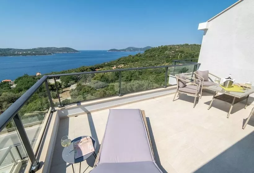 Apartmani D & J