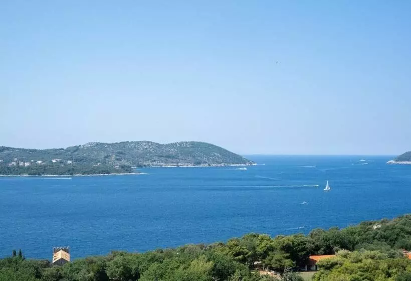 Apartmani D & J