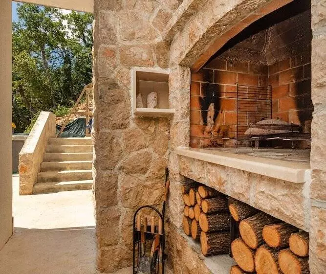 Apartmani D & J