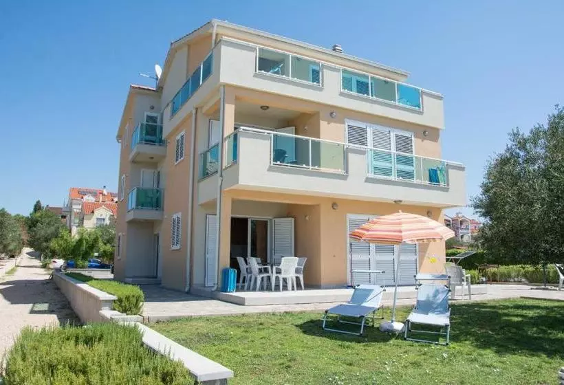 Apartments Citrine On The Beach