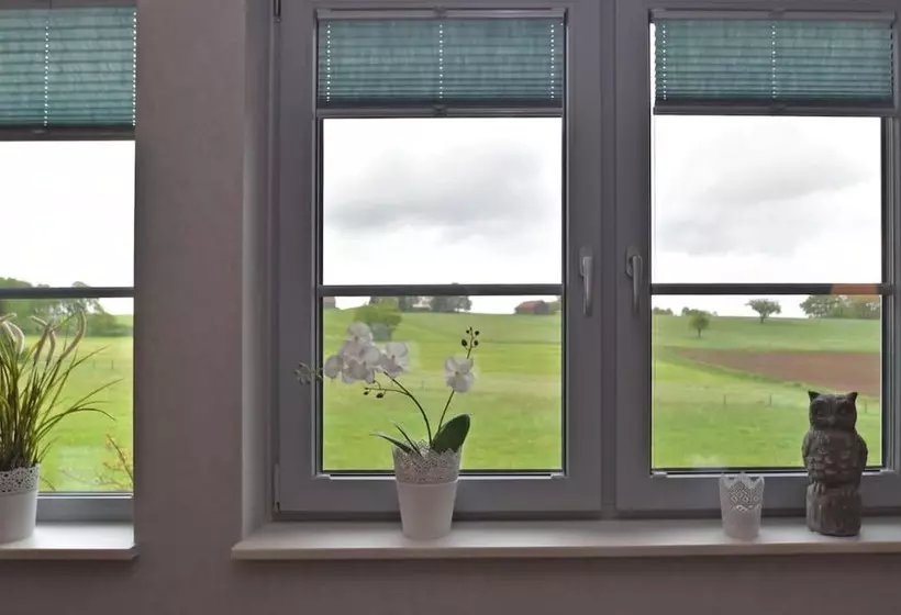 Modern Apartment In Vohl Near The Forest