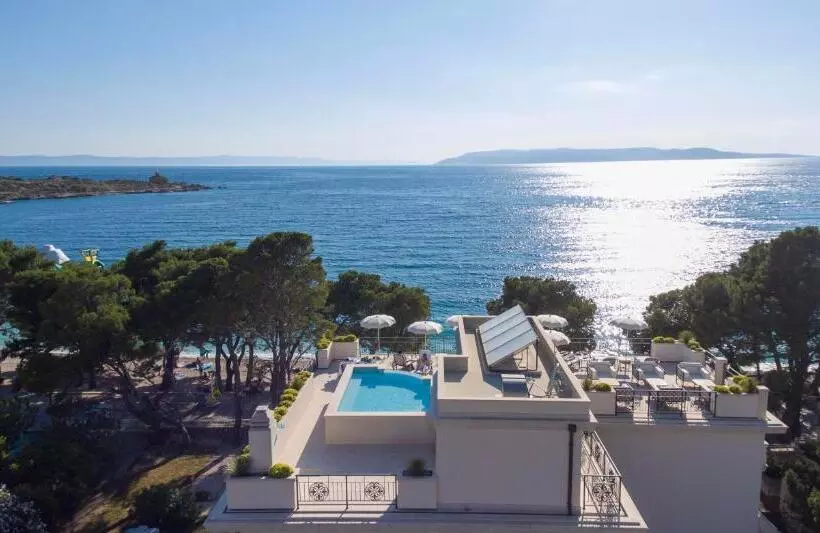 پانسیون Luxury Rooms Villa Jadranka