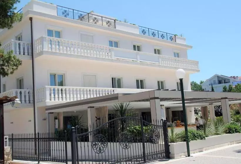 پانسیون Luxury Rooms Villa Jadranka