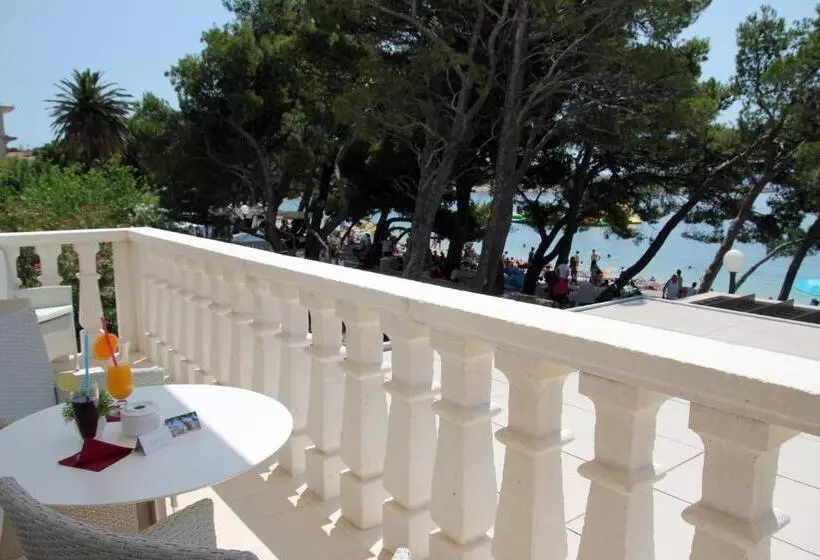 پانسیون Luxury Rooms Villa Jadranka