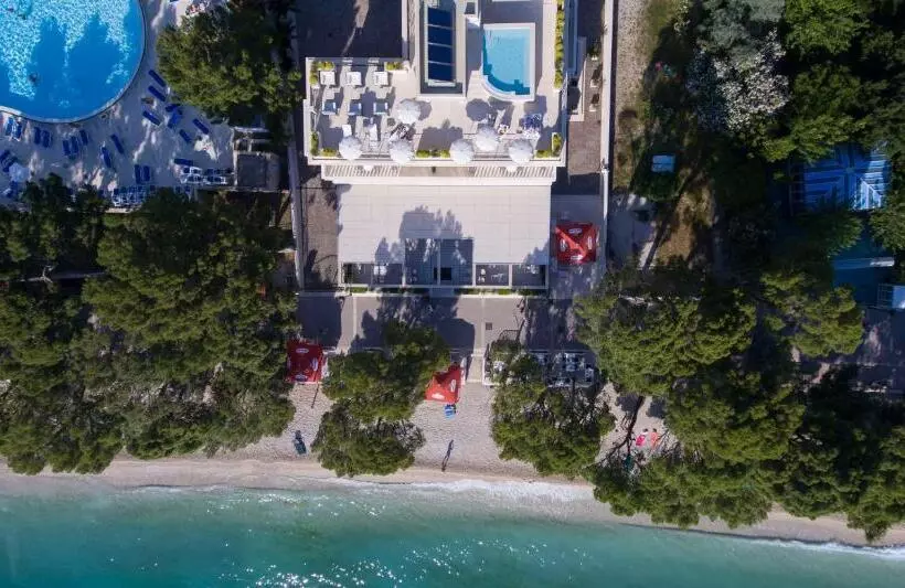 پانسیون Luxury Rooms Villa Jadranka