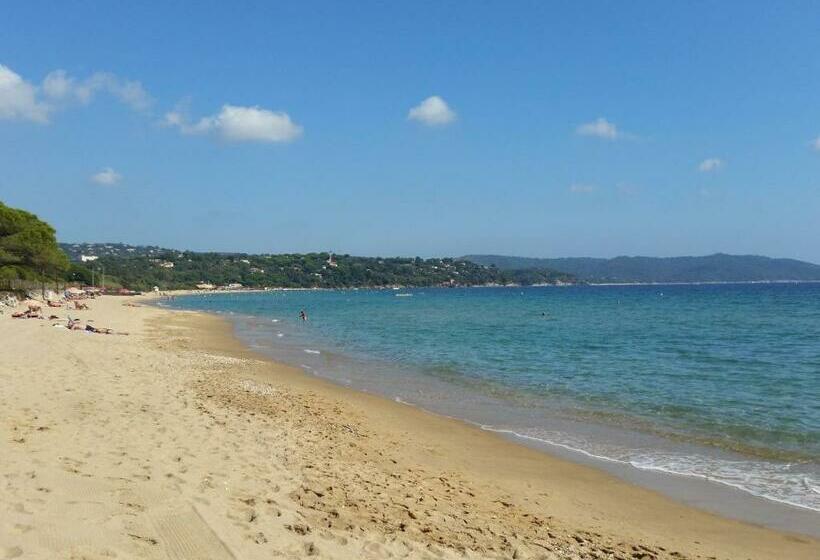Spacious Villa Near Sea In Cavalaire Sur Mer