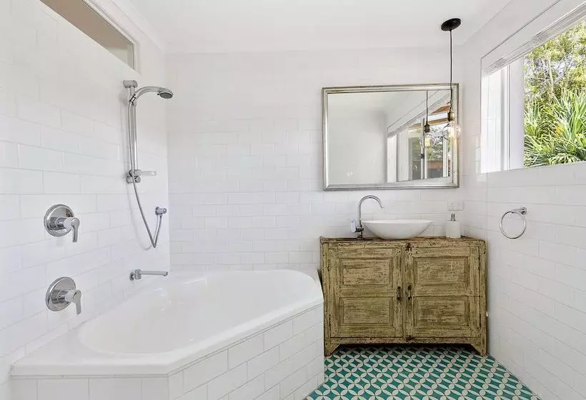 20 Ray Street Sunshine Beach