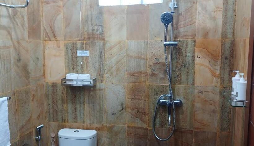 הוסטל Dewi Sri Guesthouse