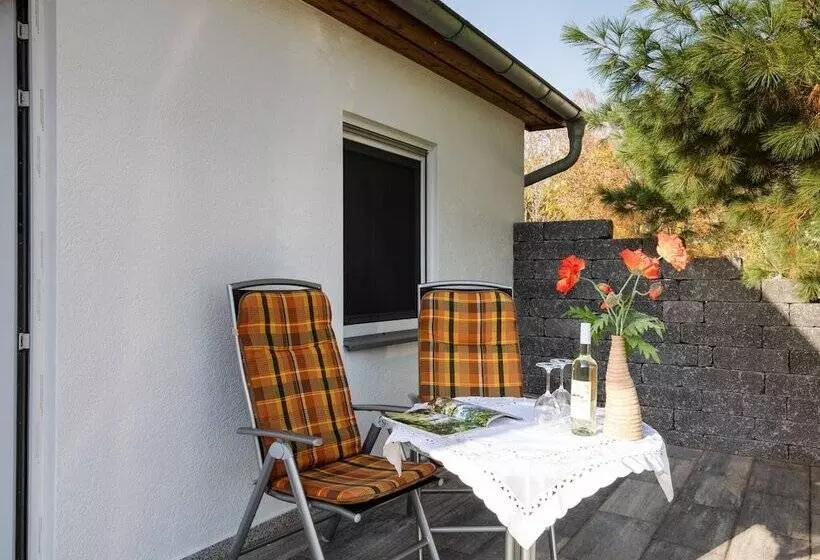 Cozy Bungalow In Werder With Garden