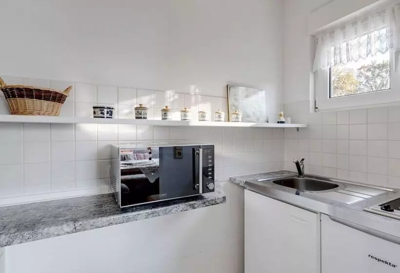 Cozy Bungalow In Werder With Garden