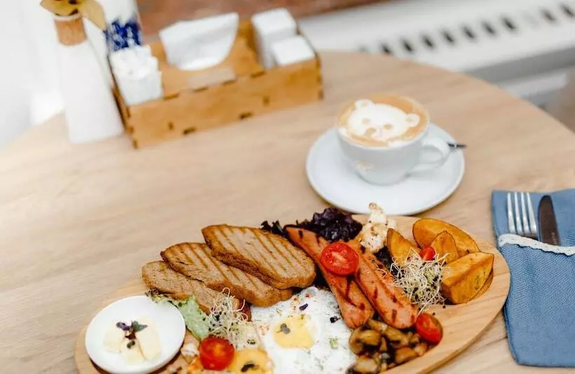 هتل Golden Square Bishkek