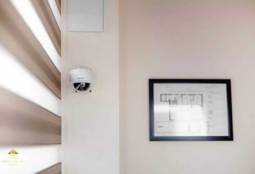 هتل Golden Square Bishkek