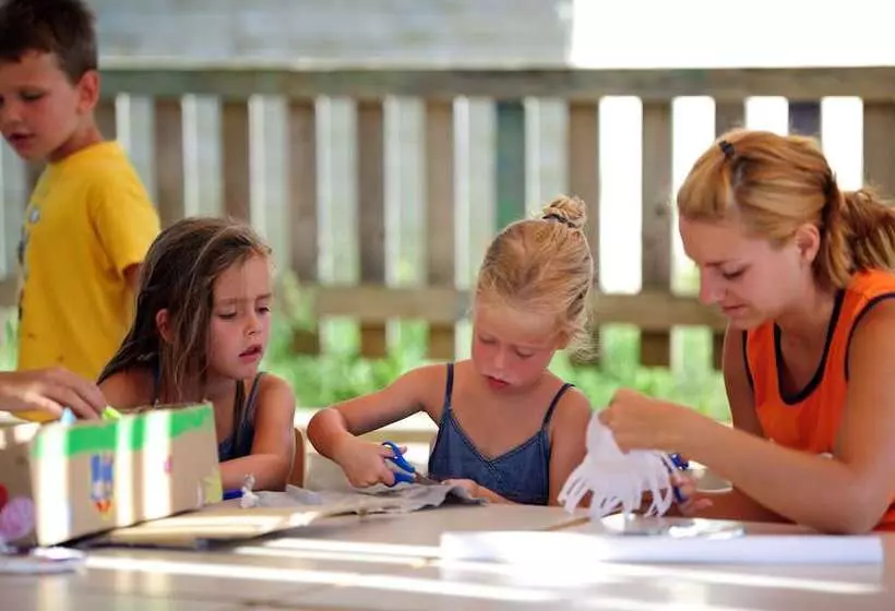 ホテル Maistra Camping Porto Sole Mobile Homes