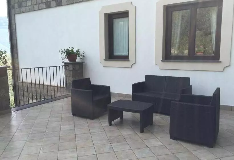 田舎風ホテル Il Casale Del Mirto