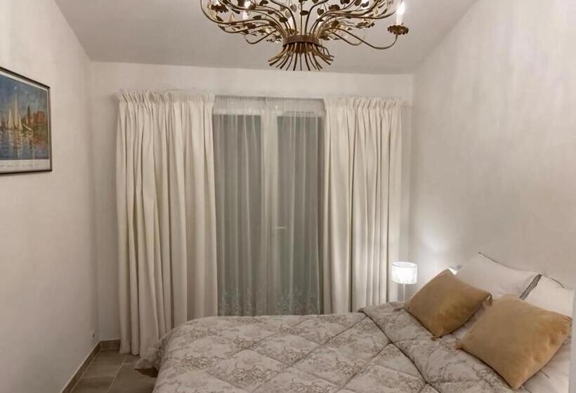 Lavish Villa In Mouans Sartoux With Sauna