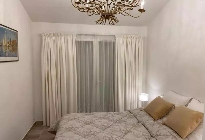 Lavish Villa In Mouans Sartoux With Sauna