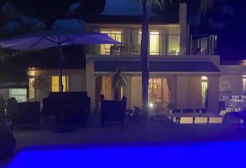 Lavish Villa In Mouans Sartoux With Sauna