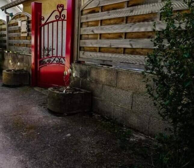 Pensjonat La Chti Cabane