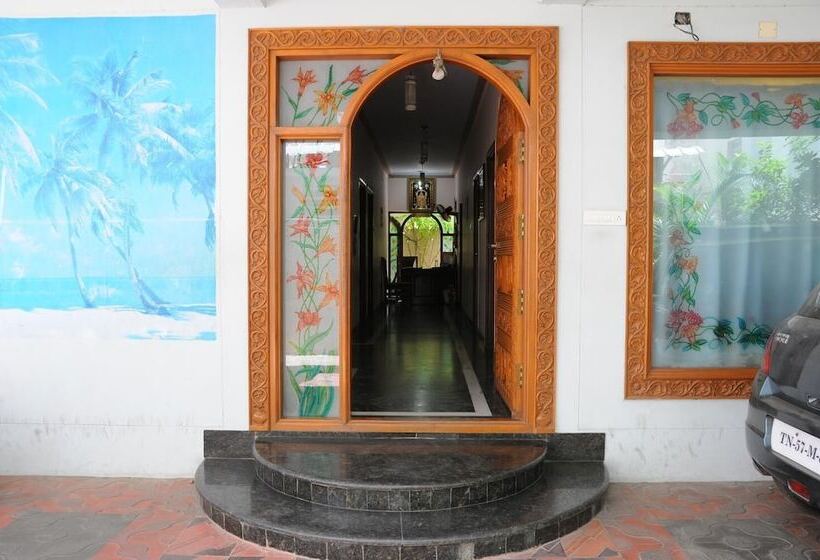 بنسيون Lloyds Serviced Apartments,krishna Street,t Nagar